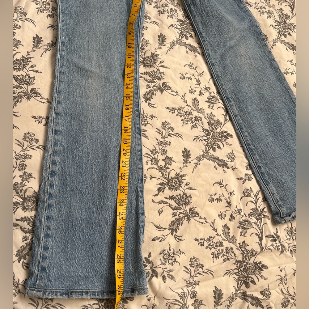 Levi's Ribcage Bootcut Jeans - Picture 6 of 9